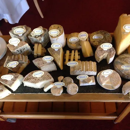 La Tour Hotel-restaurant 3*