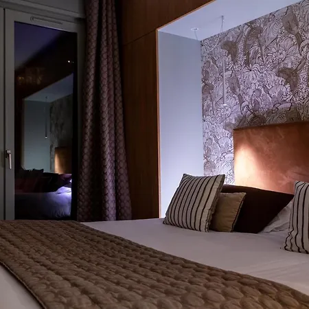 Hotel La Tour Hotel-restaurant Dunières