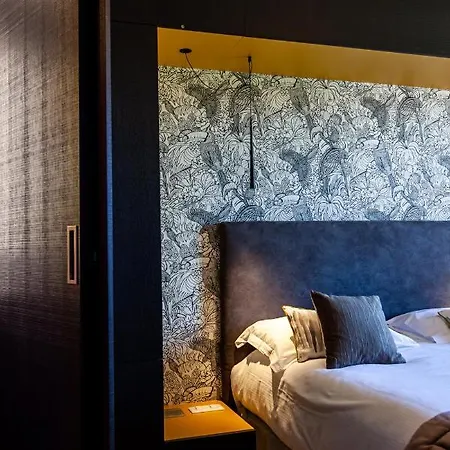 Hotel Logis Restaurant La Tour