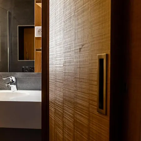 La Tour Hotel-restaurant Hotel